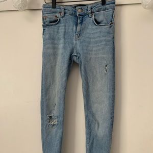 Zara jeans // size 4